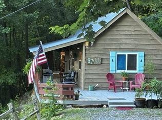 57 Oak Ridge Ln, Whittier, NC 28789