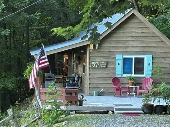 57 Oak Ridge Ln, Whittier, NC 28789