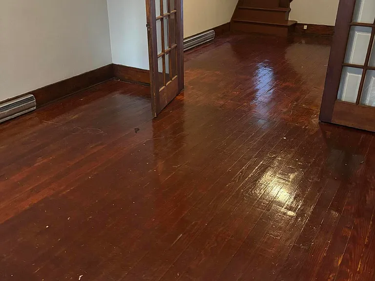 1143 E Webster St — Photo 7