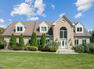 279 Goffle Hill Rd, Hawthorne, NJ 07506