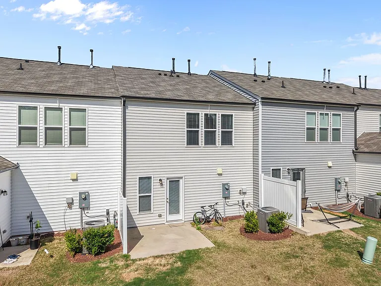 1631 Glacier Dr — Photo 46
