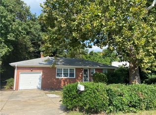 2950 N Lynnhaven Rd, Virginia Beach, VA 23452