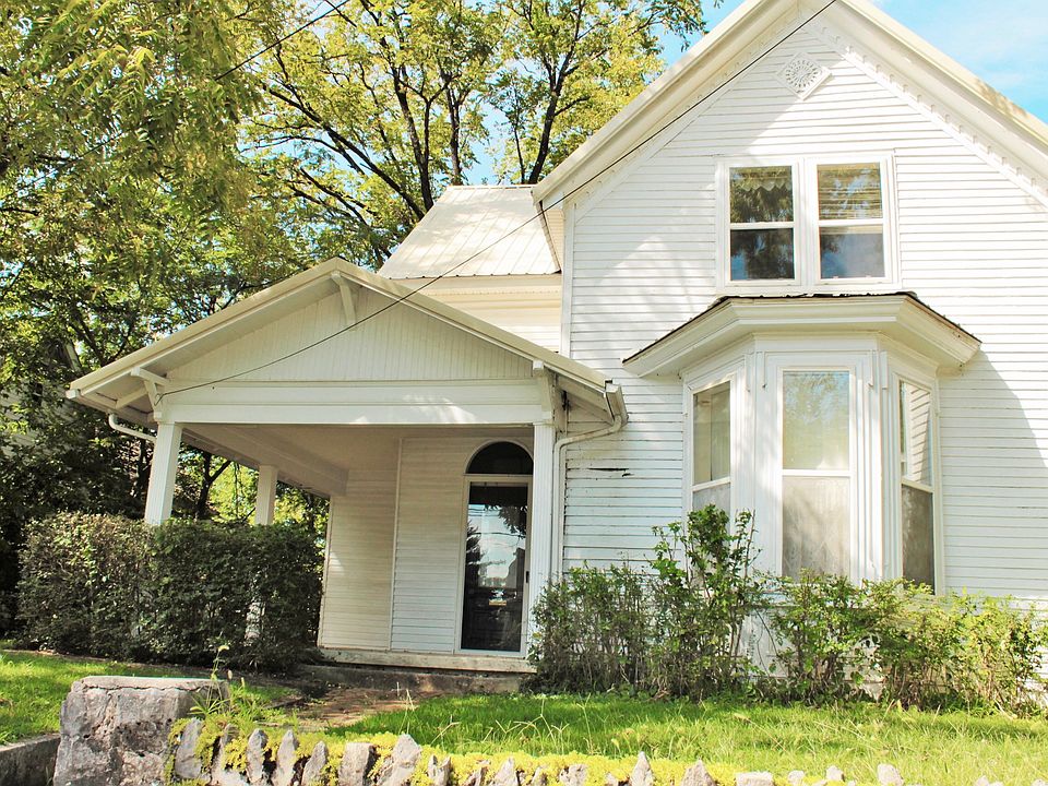 1st image of 513 Church Ave