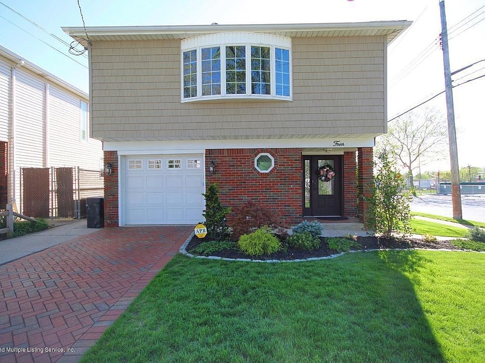 1st image of 4 Dunbar St