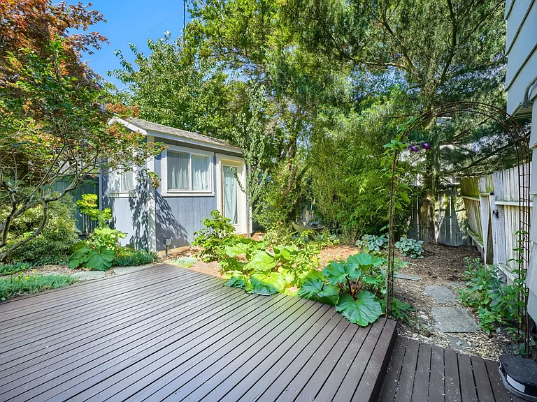 3512 SW Charlestown St — Photo 17