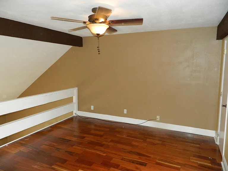 266 Orienta Point — Photo 21