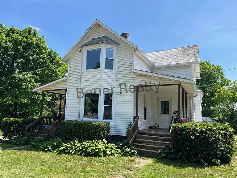 58 E Main St — Photo 2