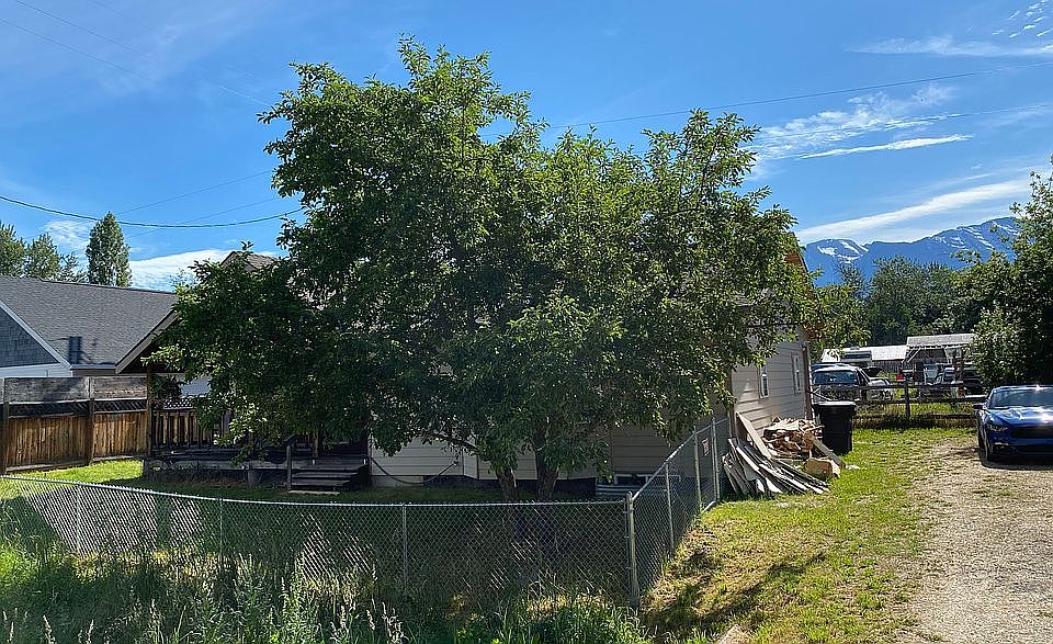 1st image of 339 Saint Marys Dr