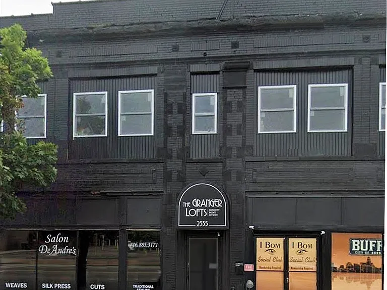 2335 Main St — Photo 1