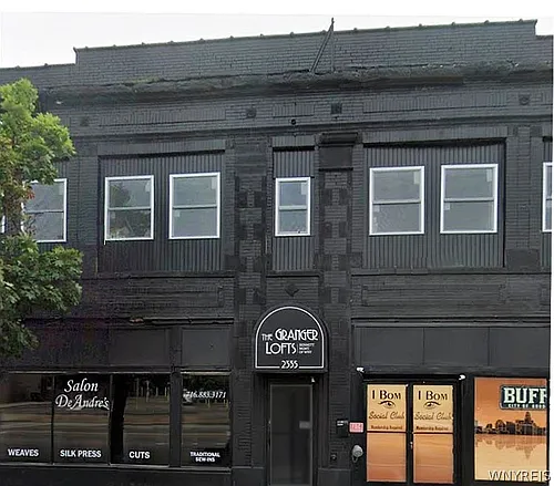 2335 Main St Photo 1