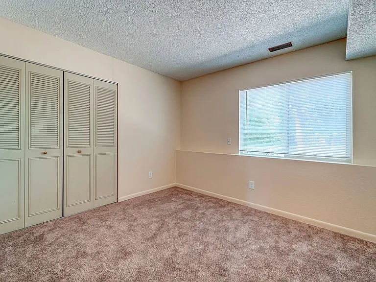 1455 Manitou Blvd — Photo 13