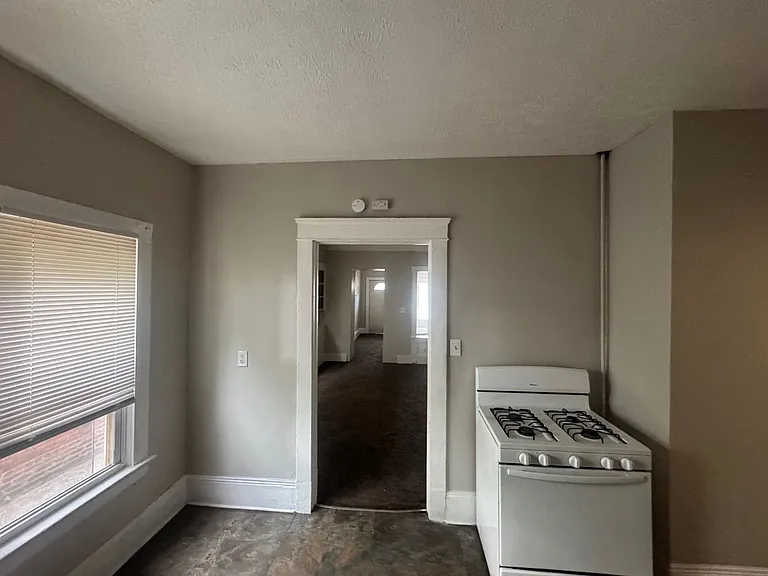10808 St Clair Ave, Cleveland, OH 44108 — Photo 8