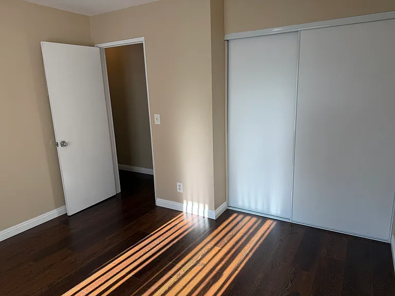 704 W 1st Ave #3 — Photo 11