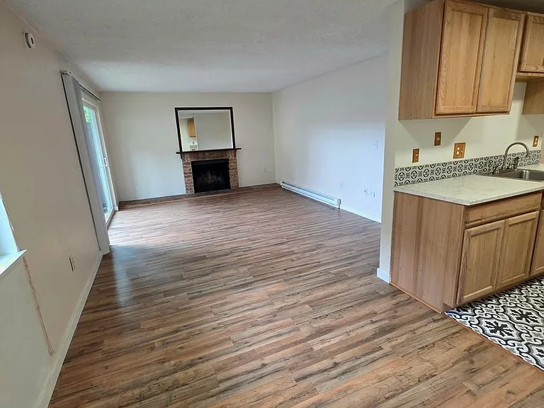 1150 Sunset Blvd NE #116 — Photo 19