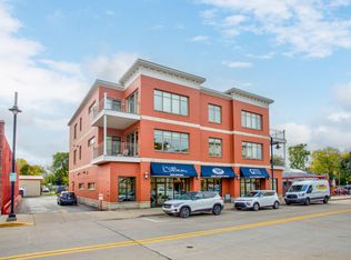 414 Eagle St #204, South Haven, MI 49090
