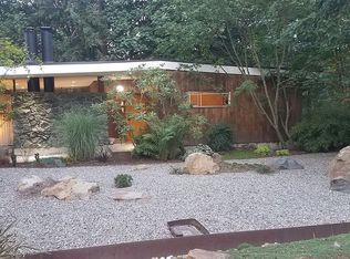 18958 Edgecliff Dr SW, Normandy Park, WA 98166