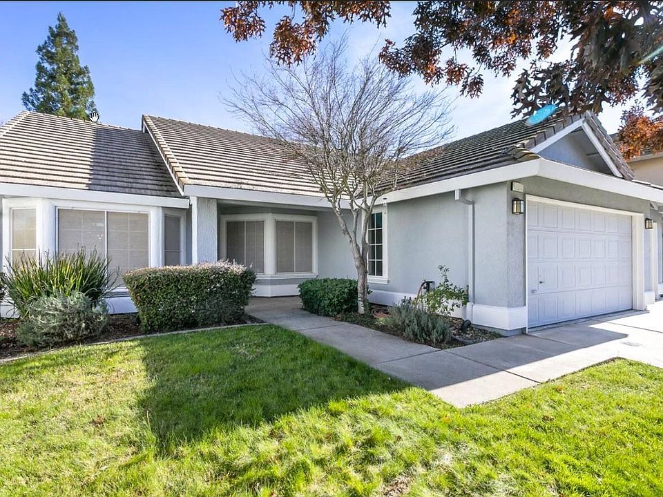 1st image of 1802 Avenida Solano