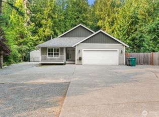 17717 Robinhood Ln, Snohomish, WA