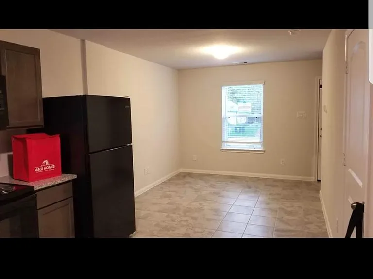 28608 Netawaka Ct — Photo 2