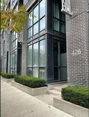 426 Lake Shore Blvd W #2 Photo 1