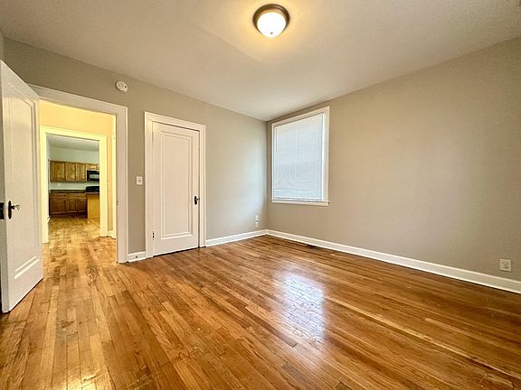 3rd image of 610 N 2nd St APT 6