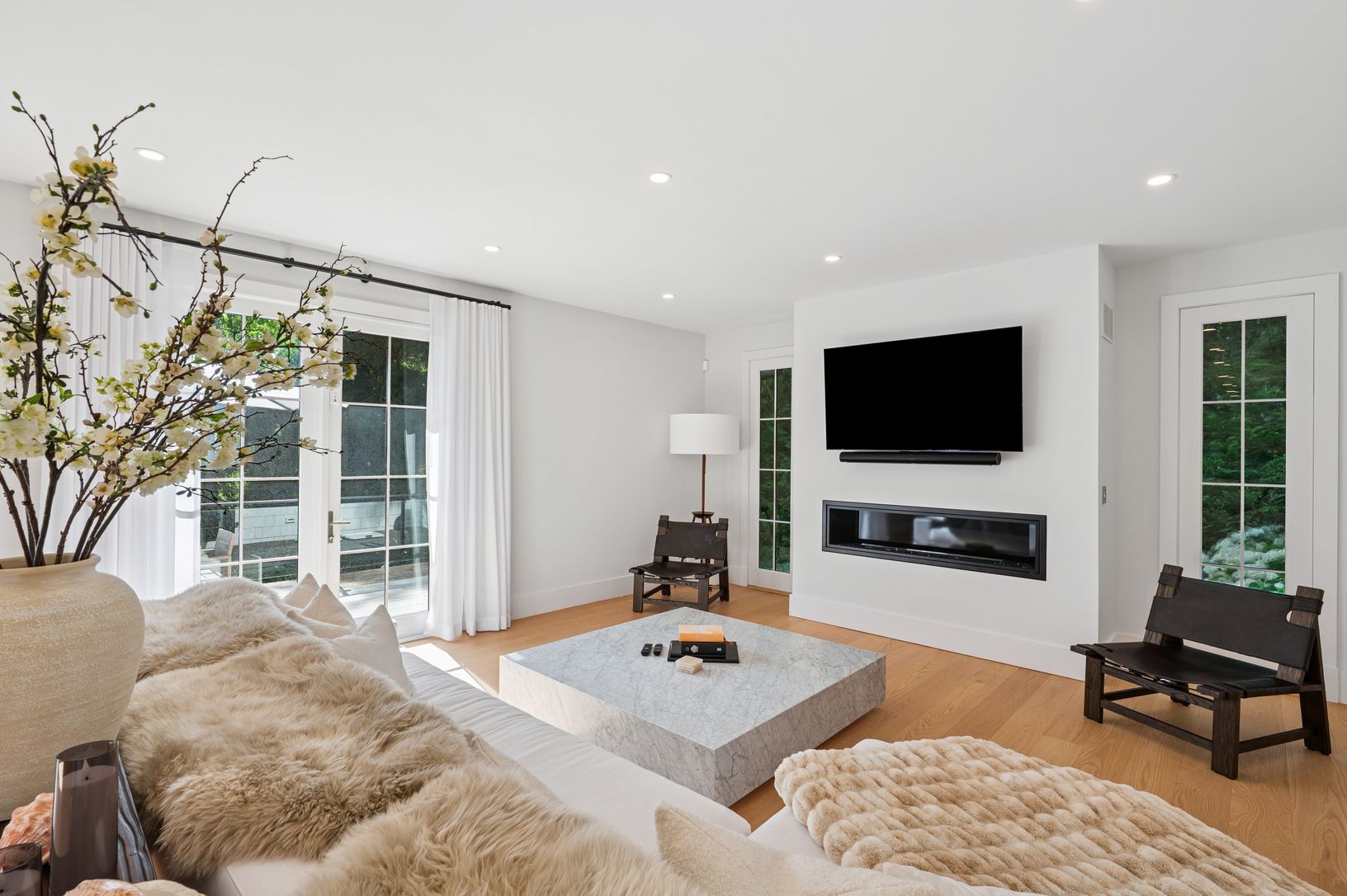  Living Room with Gas Fireplace