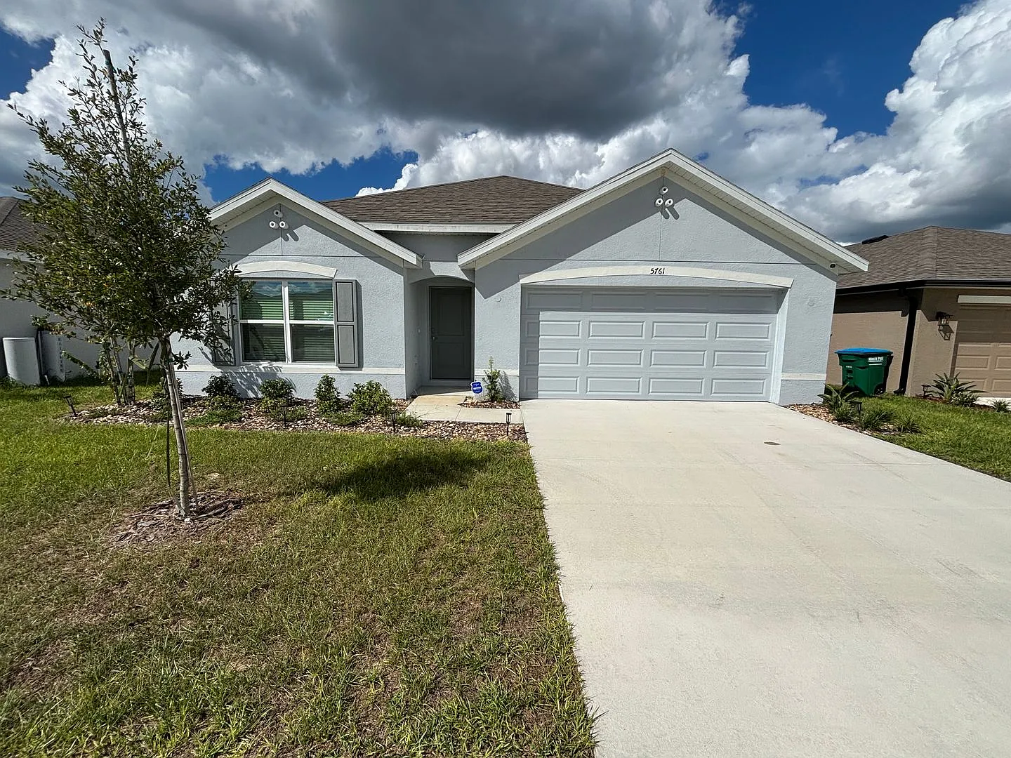 Move in ready in new community - Won't last — Photo 1
