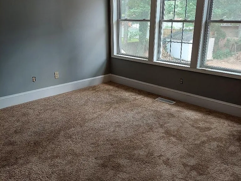 1616 Lisbon Ln — Photo 5