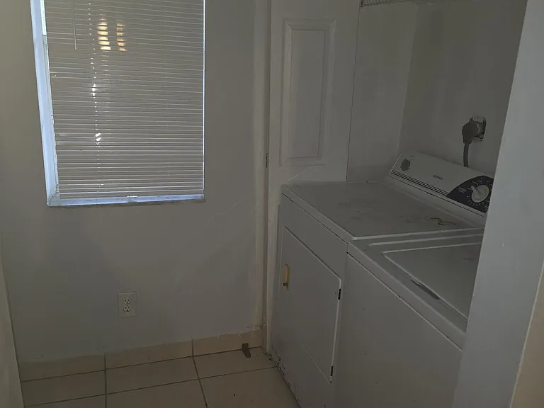 905 Southridge Rd #202D — Photo 11