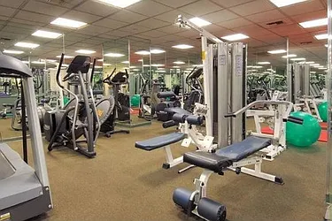 Rented by R New York