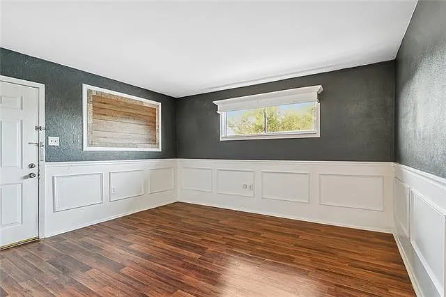 2 bed, 1.0 bath, 804 sqft, $1,150 — Photo 2