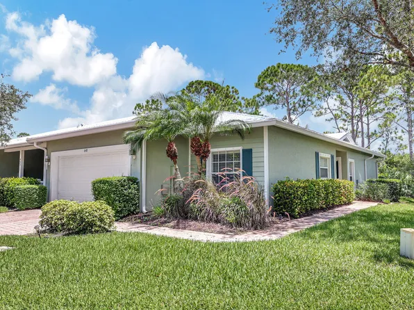 648 NE Bent Paddle Lane, Port St Lucie, FL 34983