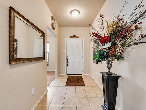 3rd image of 2549 Stonewall Ln