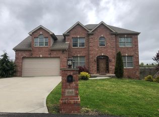1049 Breezewood Dr, Canonsburg, PA