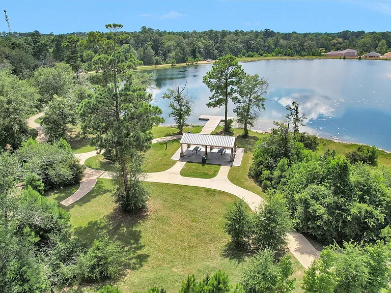 223 Shoreview Dr — Photo 40