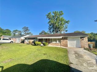 318 Willow Rd, Savannah, GA 31419