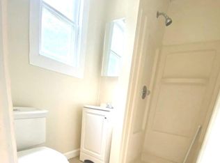 822 Main St APT 2A, West Springfield, MA 01089