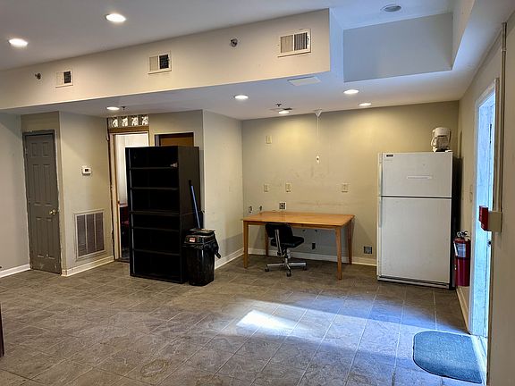 3rd image of 3415 W End Ave Suite 101H