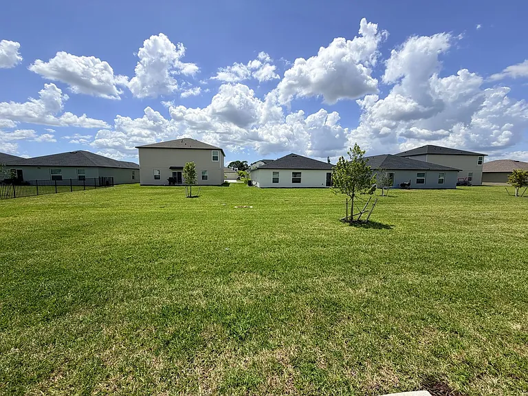 17265 Cantu Ct — Photo 26