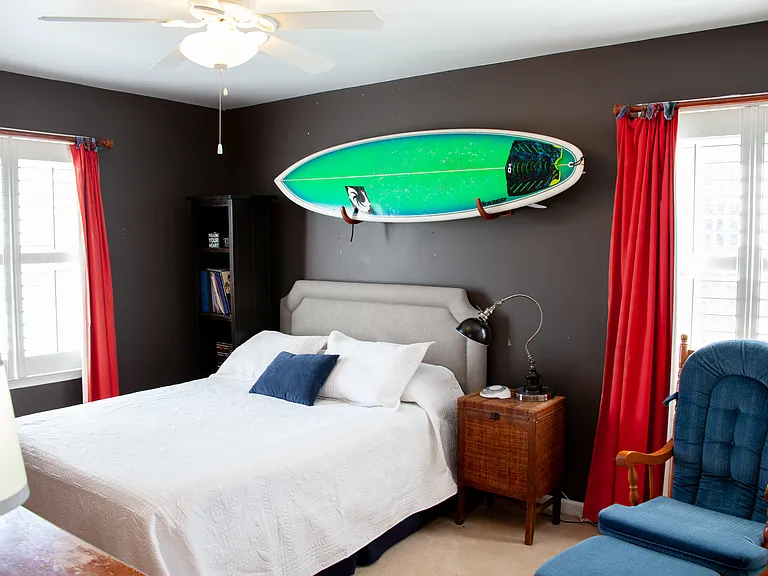 1030 Spring Cove Ln — Photo 11