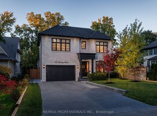 2 B Fairway Rd, Toronto, ON M9A5E9
