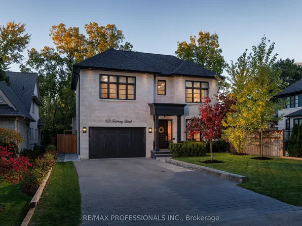 2 B Fairway Rd, Toronto, ON M9A 5E9