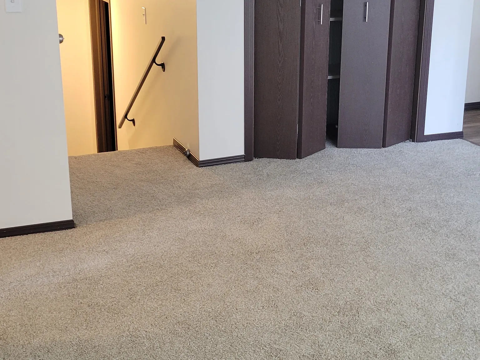 2 bed, 970 sqft, $1,600 — Photo 2
