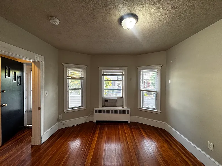 91 Frederick Ave #1 — Photo 10