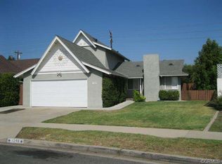 1340 Garlingford St, Costa Mesa, CA 92626