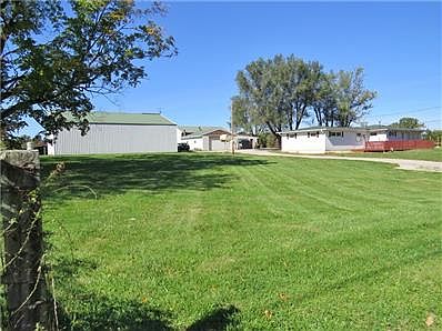 EXTERIOR FRONT OF PROPERTY