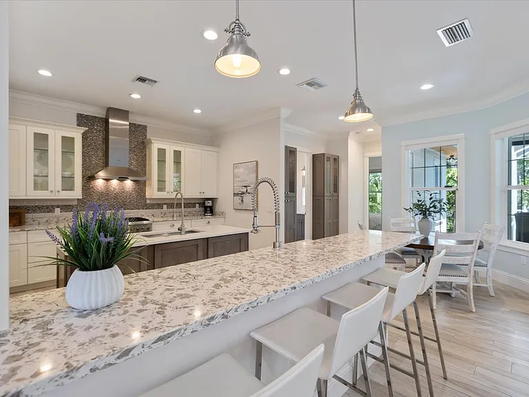 3919 Roberts Point Rd — Photo 17
