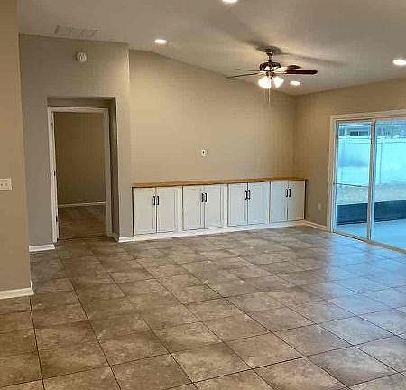 3rd image of 4112 Fishing Creek Ln