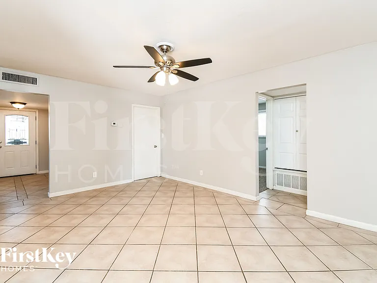 3238 S Evergreen Rd — Photo 9