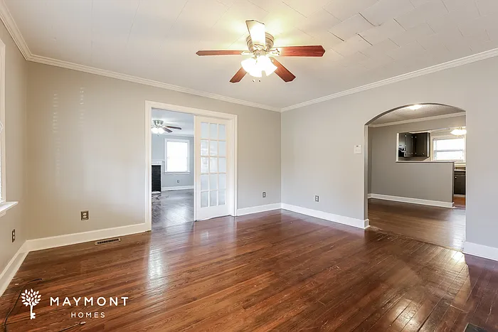 3 bed, 1.0 bath, 1500 sqft, $1,595 — Photo 4
